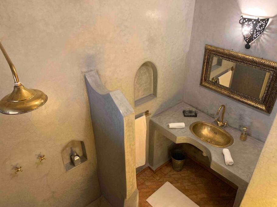 Riad Darna 4 Chambres Avec Piscine Et Petit Dejeuner Marrakesh Exterior photo
