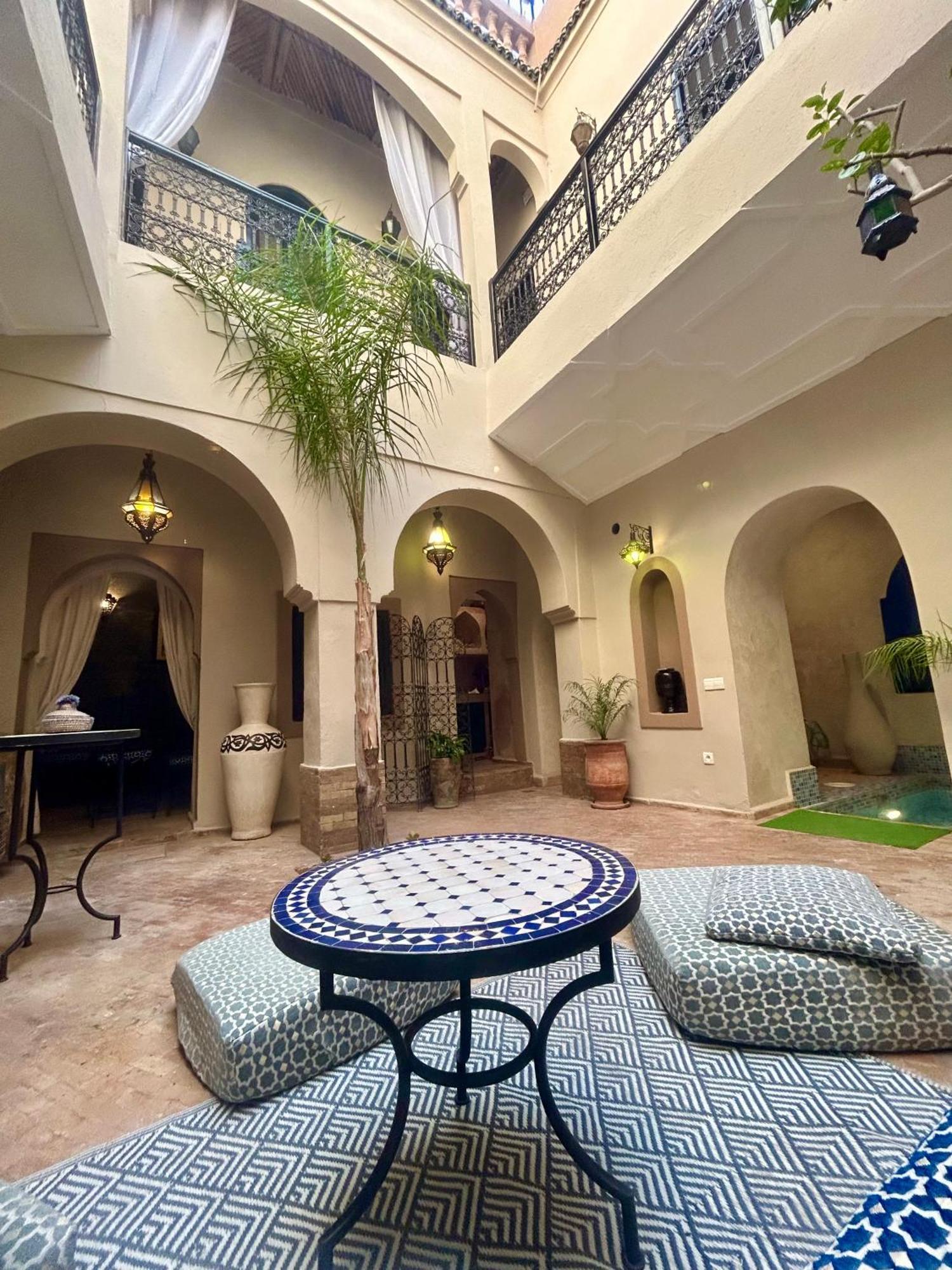 Riad Darna 4 Chambres Avec Piscine Et Petit Dejeuner Marrakesh Exterior photo